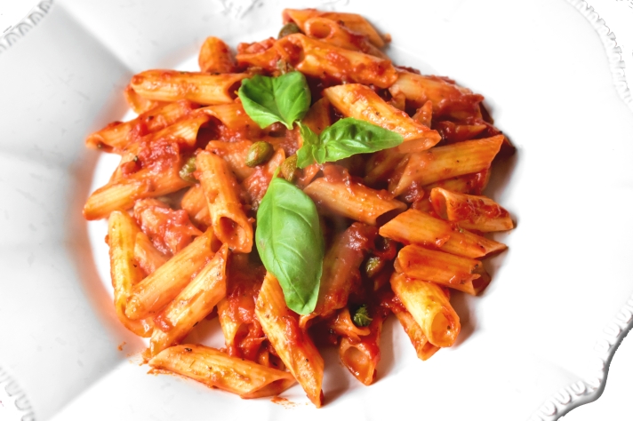 Penne pasta with tomato and maple syrup sauce – Binky Vegan Studio